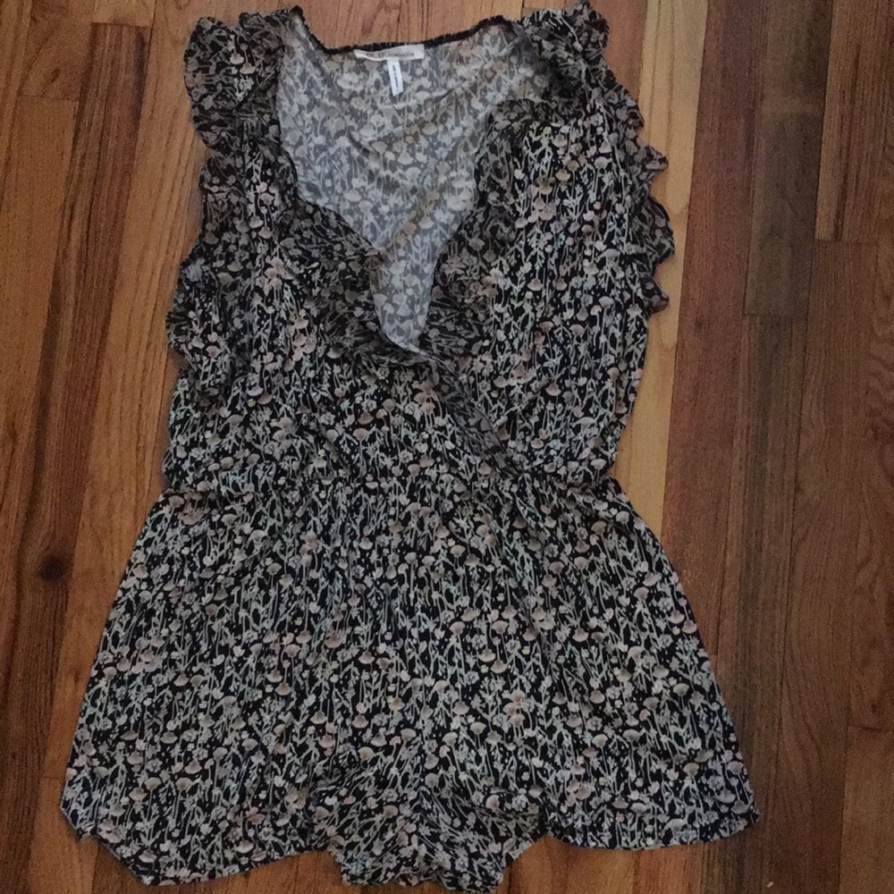 Brand new bcbgeneration 1 piece short outfit